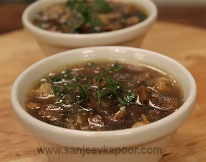 Mushroom Soup with Light Soy