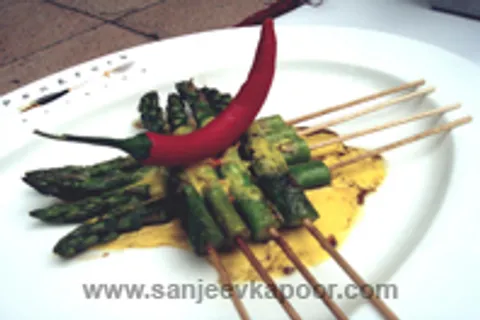 Asparagus With Saffron Chilli Cheese Sauce
