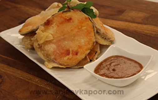 Goan Brinjal Fritters with Tangy Sauce