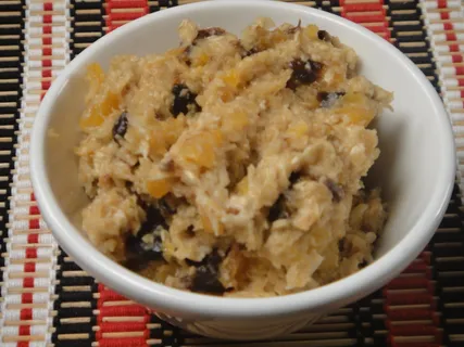 Oats with dried fruits