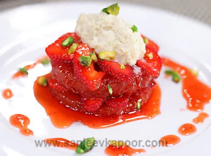 Strawberry Shahi Tukda