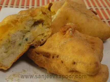 Cheesy Bread Pakora