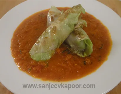 Cabbage Rolls in Tomato Gravy