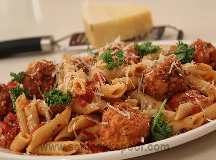 Penne with Spicy Paneer Balls in Tangy Tomato Sauc