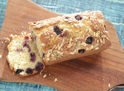 Blueberry Oatmeal Cake