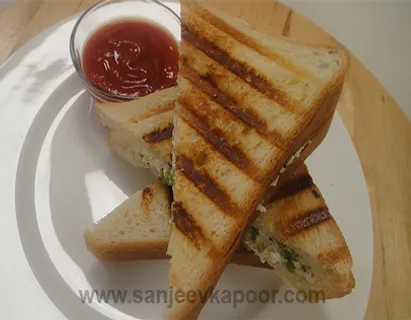 Paneer and Capsicum Grilled Sandwich