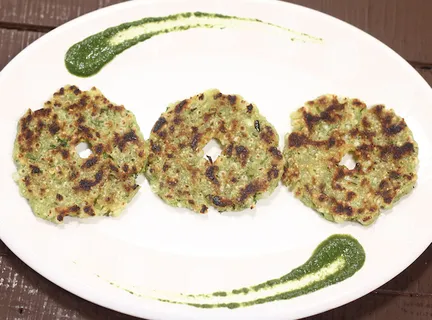 Sabudana Thalipeeth