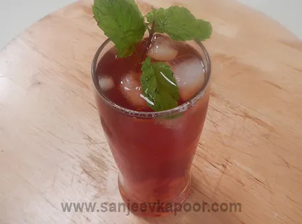 Spiced Papaya Iced Tea