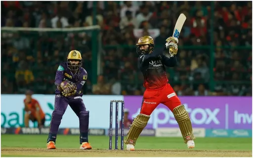 IPL 2023: Dinesh Karthik के बल्ले में लगी जंग, 8 मैच में बनाए 83 रन; अब हो रहे ट्रोल