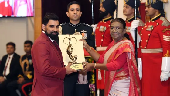 Short: Indian Pacer Mohammed Shami Conferred with Prestigious Arjuna Award by President of India