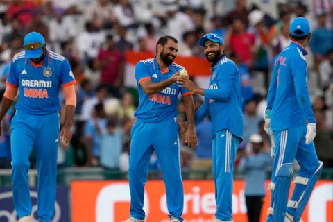 Mohammed Shami's Spectacular Performance as took 5-Wickets haul Against Australia