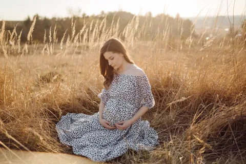 Stay Fashionable Throughout Your Pregnancy: Top 10 Maternity Dresses for Casual Occasions