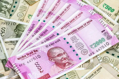 RBI's Move to Withdraw Rs 2000 Notes from Circulation