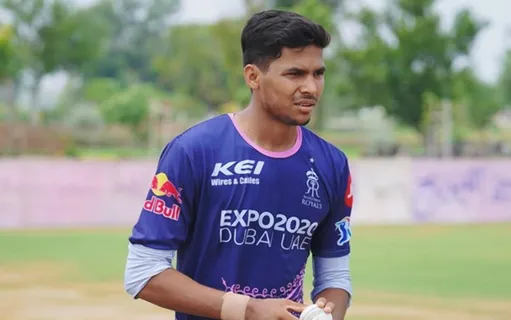 Know your Cricketer: Akash Singh; a  fine Seamer