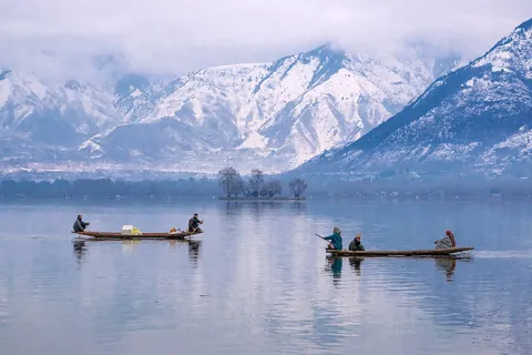 Unveiling the Majestic Beauty: Discovering the Natural Wonders of Jammu Kashmir
