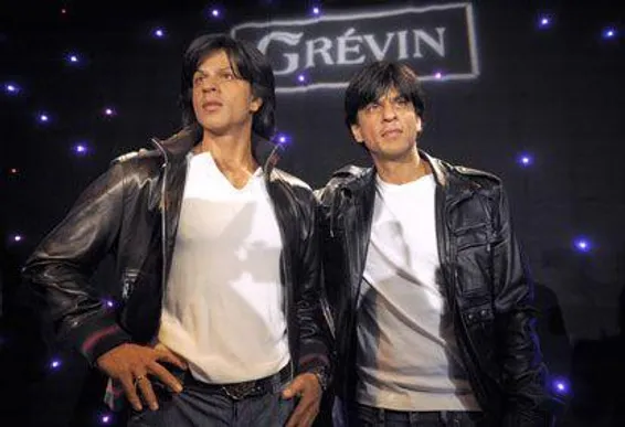 Shahrukh on show at Paris museum - Masala