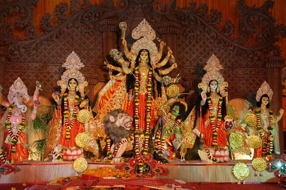 Bombay Durgabari Samiti Durga Puja -If Only Durga Put A Bi… | Flickr