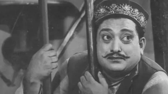 bhagwan dada birth anniversary Know about legend Actor who was famous for  his money - Entertainment News India - Bhagwan Dada: शूट में करवाई थी असली  नोटों की बारिश, भगवान दादा के