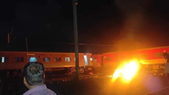 Chennai train accident: How Mysuru-Darbhanga Bagmati Superfast Express  collided with freight train - Tamil Nadu News | India Today