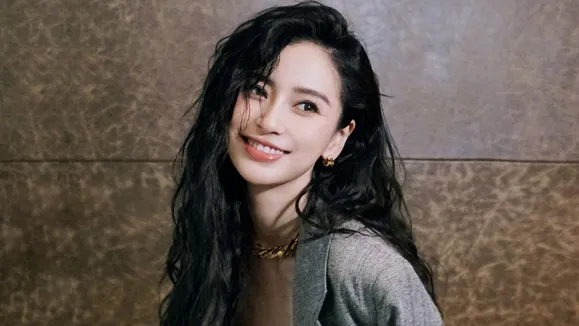 Chinese Superstar Angelababy Faces Backlash Amid Blackpink's Lisa  Controversy