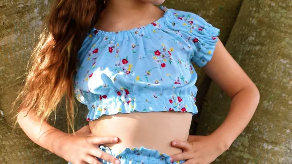 Tops top for tweens