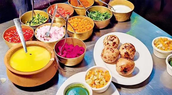 Bihar Food : बिहार का लजीज खाना न सिर्फ भारत में बल्कि पूरी दुनिया में फेमस हो चुका है। आप बिहार जाये घूमने तो मुंह का स्वाद बदलने में नहीं छोड़ेंगे कोई कसर