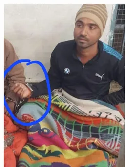 Chhatarpur News: नौगांव के थाने में निर्दोष युवक को हथकड़ी डालकर थाने में बैठने का मामला आया सामने!, जाने क्या है पूरा मामला