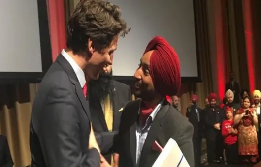 Satinder Sartaaj Makes Punjab Proud By Felicitating Canadian Prime Minister Justin Trudeau
