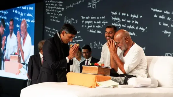 UK PM Rishi Sunak attends Morari Bapu's Ram Katha at University of Cambridge