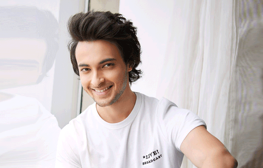 Aayush Sharma Is A Favorite This Award Season !