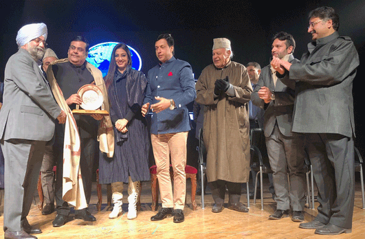 Tabu, Farooq Abdullah, Raju Chadha, Madhur Bhandarkar & Rahul Mittra Opens The Kashmir World Film Festival