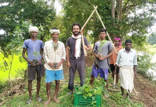 Engineer leaves TCS for organic farming in Jharkhand; builds successful farm-to-table startup Brook N Bees