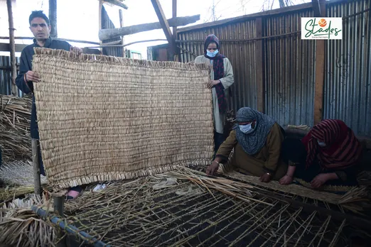 Waguv weaving: Kashmir’s ecofriendly grass mats made from Dal Lake reed struggle for survival