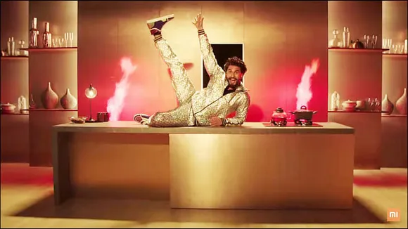 Ranveer Singh gets a call from Xiaomi head Manu Kumar Jain...