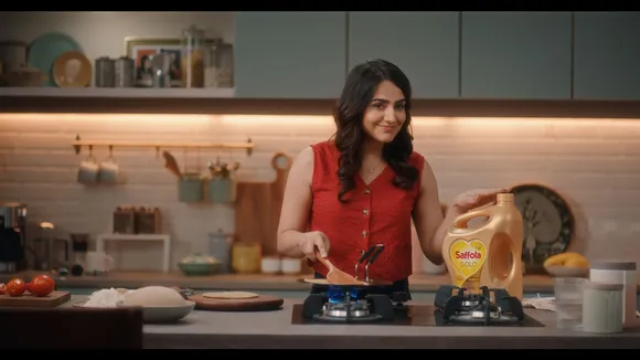 Saffola Gold's latest campaign  highlights the health risks of 60 at 40