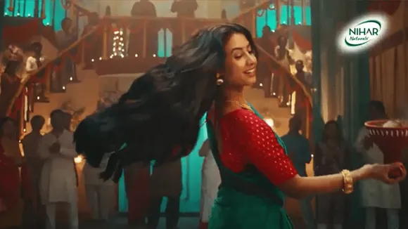 Nihar Naturals' new ad captures the essence of Durga Pujo preparations