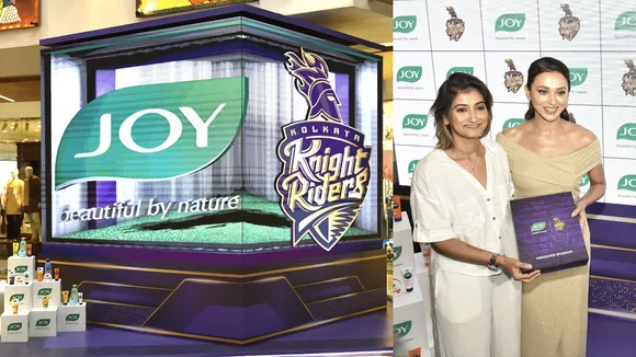 Joy Personal Care showcases a 4D anamorphic display, 'JOY KKR 4D Fan-tasy' ft. Mimi Chakraborty