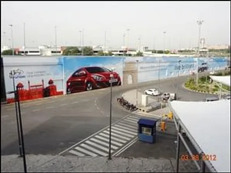 Hyundai: Brilliant in massive format
