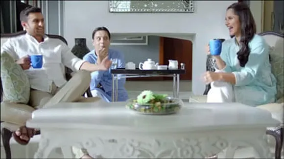 Sania Mirza and Shoaib Malik indulge in Indo-Pak banter in Nestle EveryDay Ad