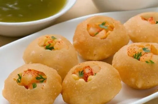 ফুচকার স্বাদে এই পরিবর্তন কি চেখে দেখেছেন?
