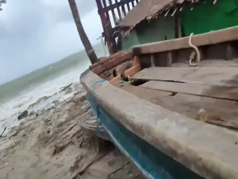 Cyclone Mocha : ল্যান্ডফলের আগেই শুরু দাপট! রইল ভিডিও