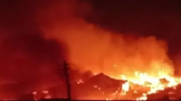 Fire at Salt Lake:  ঘটনাস্থলে দমকলমন্ত্রী সুজিত বসু