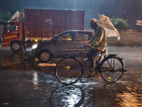 আজ সন্ধ্যা...কিছুক্ষণের অপেক্ষা! কেউ বাড়ির বাইরে বেরোবেন না