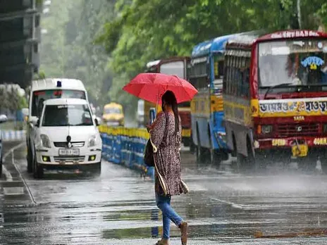 আজ শহরে বৃষ্টির দাপট?