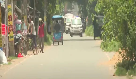 রাজ্যপালকে দেখে কান্নায় ভেঙে পড়লেন চোপড়াবাসী