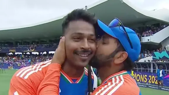 Watch: Hardik Pandya in tears, Rohit Sharma kisses him after India win T20  World Cup 2024 - India Today