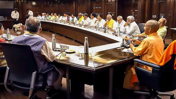 UP Cabinet Meeting in Prayagraj Maha Kumbh Tomorrow CM Yogi and UP  Ministers Sangam Snan ann | महाकुंभ में योगी कैबिनेट की बैठक कल, सभी  मंत्रियों के साथ संगम में सीएम लगाएंगे