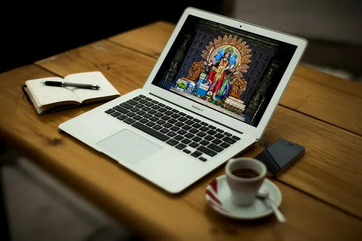 Here's How I Plan to Do a Digital Durga Puja This Year – eShe