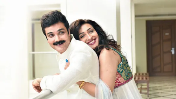 Prosenjit-Rituparna: প্রেম জমে ক্ষীর! বিয়ের আগে হবু স্বামী প্রসেনজিতকে  দেখতে ছুটে এলেন ঋতুপর্ণা