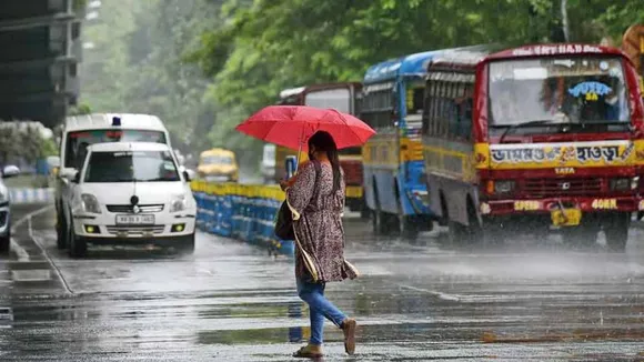 Weather Update: বাংলায় কতদিন চলবে বৃষ্টি? বড় আপডেট দিল আবহাওয়া দফতর -  Bengali News | Meteorological department gave big update on rain forecast  in West Bengal | TV9 Bangla News